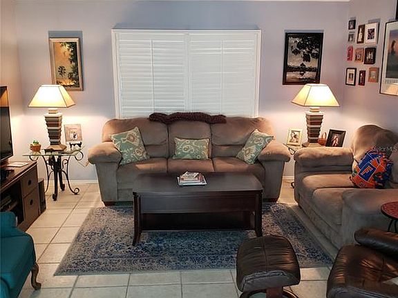 4th image of 3215 Meadow Run Dr