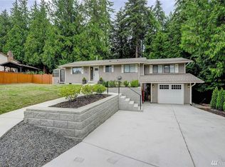 17124 Gravenstein Rd, Bothell, WA 98012
