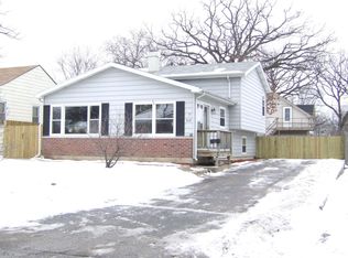 515 S Prairie Ave, Mundelein, IL