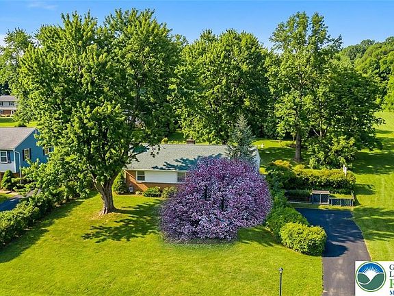 3rd image of 5556 Park Valley Rd