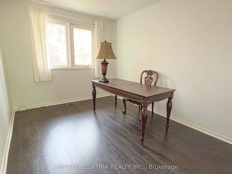 11 Danville Dr — Photo 17