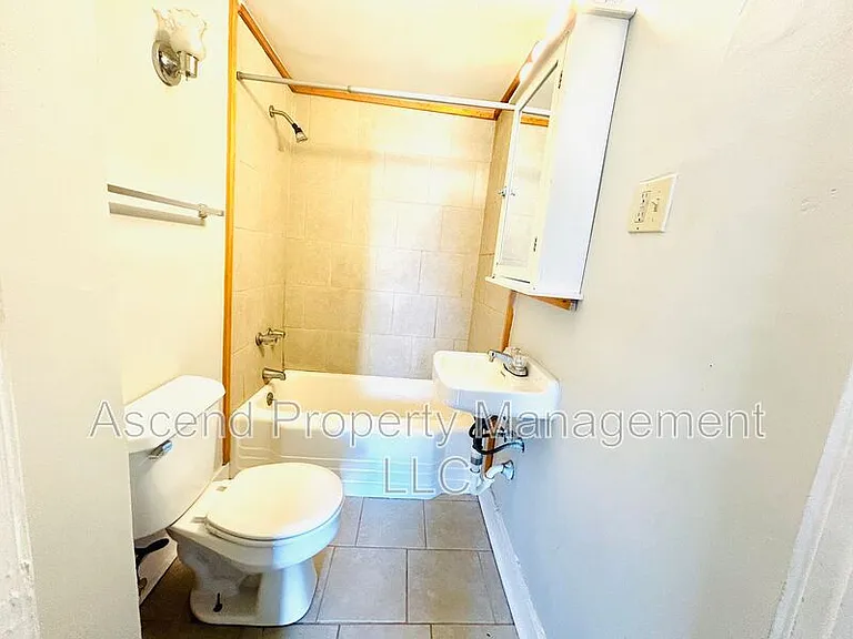 4504 Old Mission Rd — Photo 6