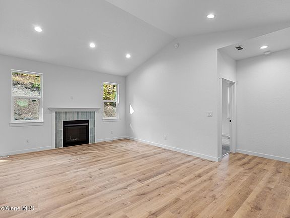 5th image of 106 Memory Ln