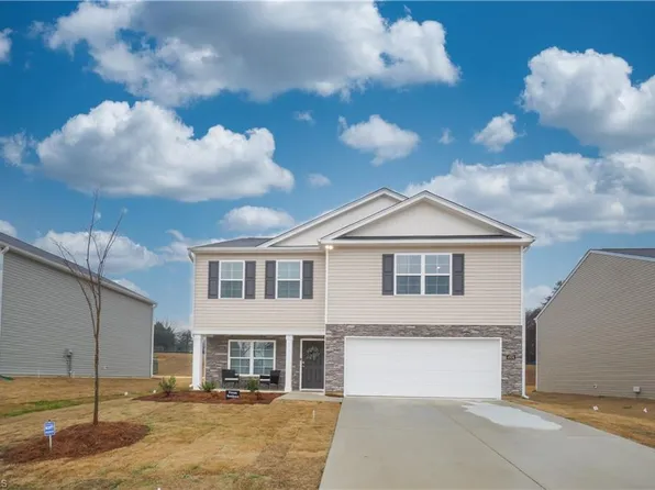 4974 Payne St, Trinity, NC 27370