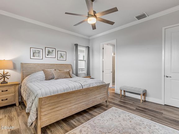 4th image of 3107 King Palm Dr