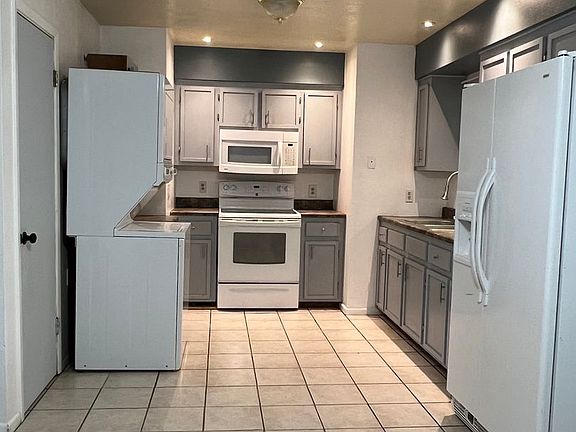 5th image of 612 N 11th St