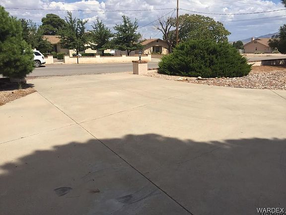 3rd image of 4793 Steinke Dr