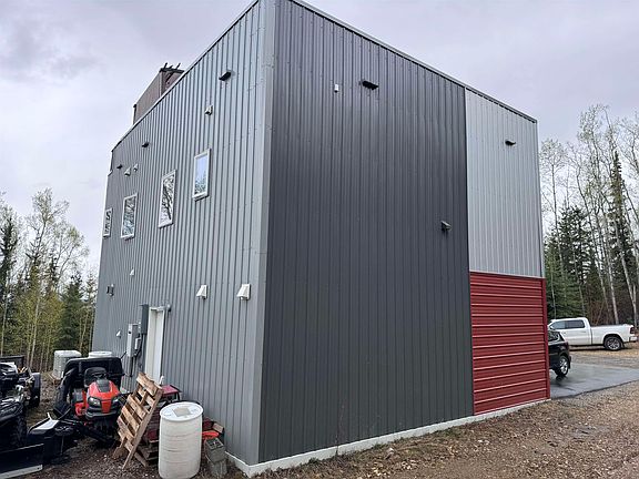 2nd image of 860 Ridgepointe Dr