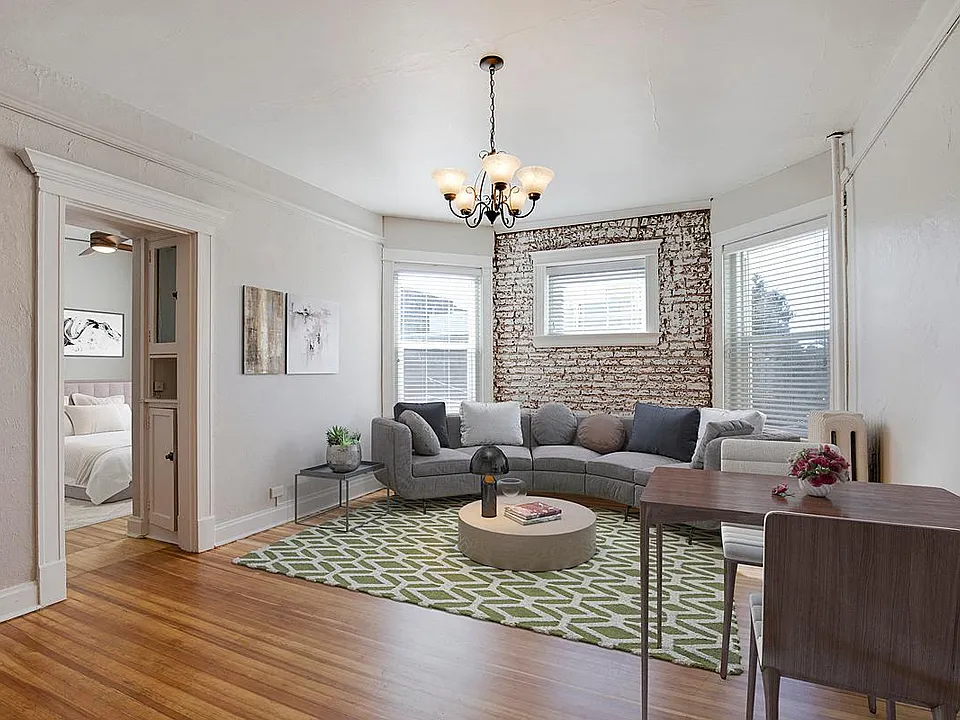 1522 Lafayette
