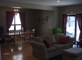 2241 N Oakley Ave #A, Chicago, IL 60647