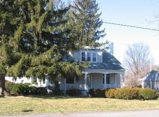 411 6th St, Radford, VA 24141