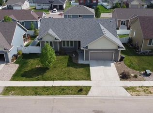 3313 Wheat Ridge St, Williston, ND 58801