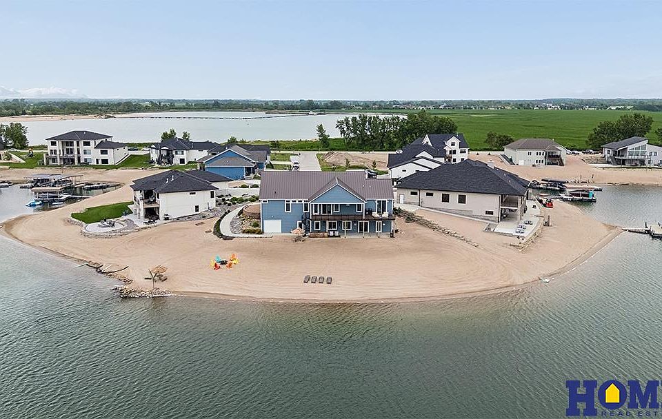 1st image of 734 Cobblestone Pointe