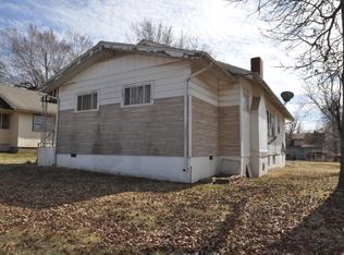 1048 W Webster St, Springfield, MO 65802