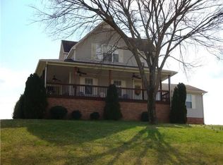 106 Westland Dr, Columbia, TN 38401