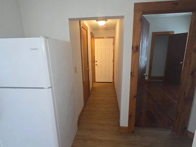 146 Arnold St #2 — Photo 4