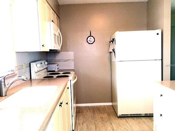 5th image of 438 Circlewood Dr