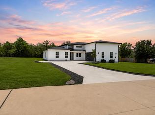 307 Chisholm Trl, Bastrop, TX 78602