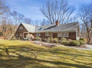 4 Brook Farm Rd E, Bedford, NY 10506