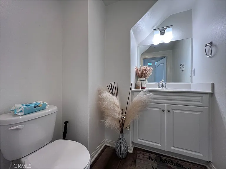 136 Neptune — Photo 4