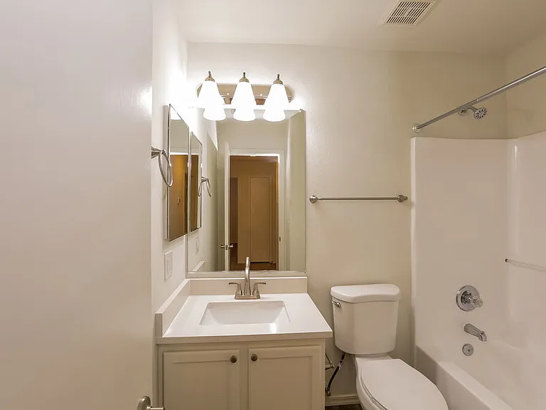 5725 E Flower Cir — Photo 12