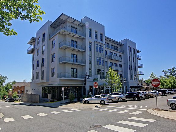 Exterior 260 Chambers St