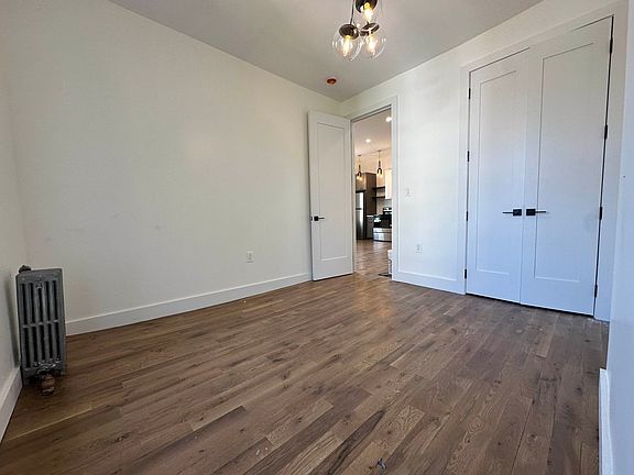 5th image of 893 Lafayette Ave #3A