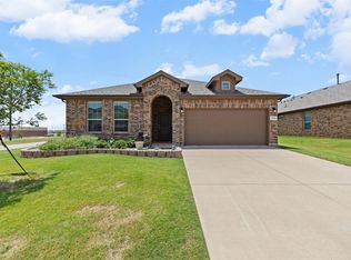 1216 Larkspur Ln, Cleburne, TX 76033