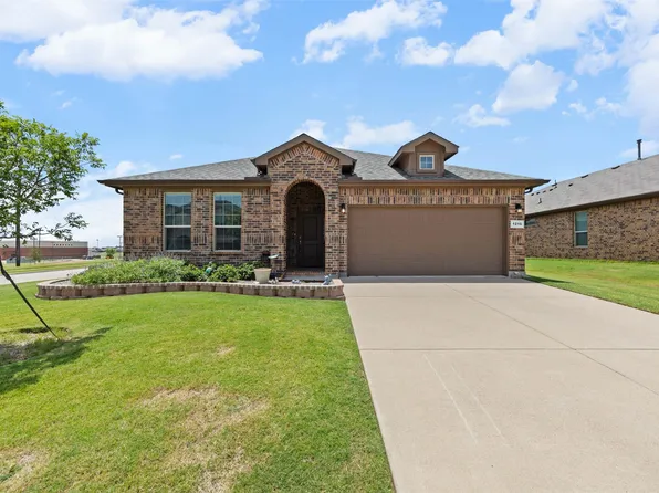1216 Larkspur Ln, Cleburne, TX 76033