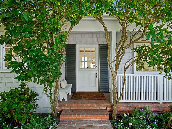 4th image of 12 Skyline Cir