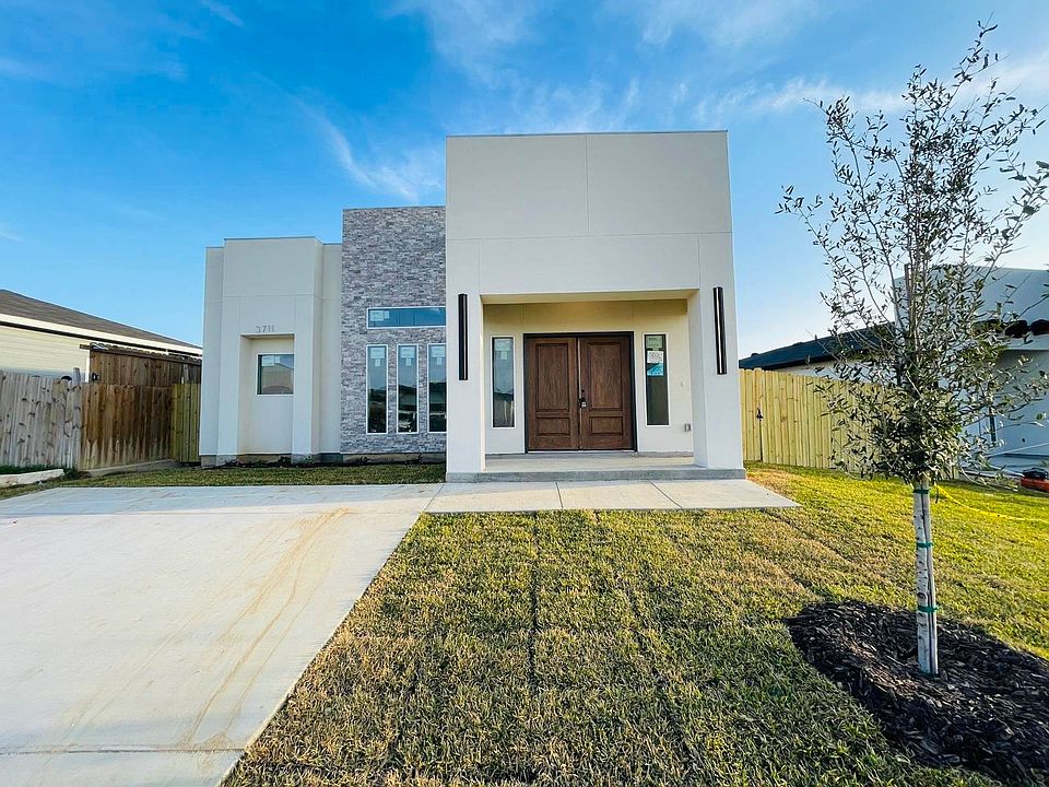1st image of 3711 Birge Dr