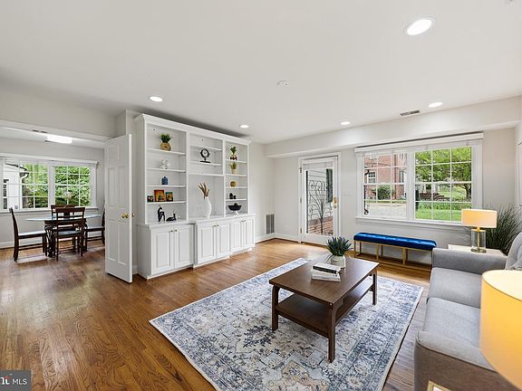 5th image of 4535 Butterworth Pl NW