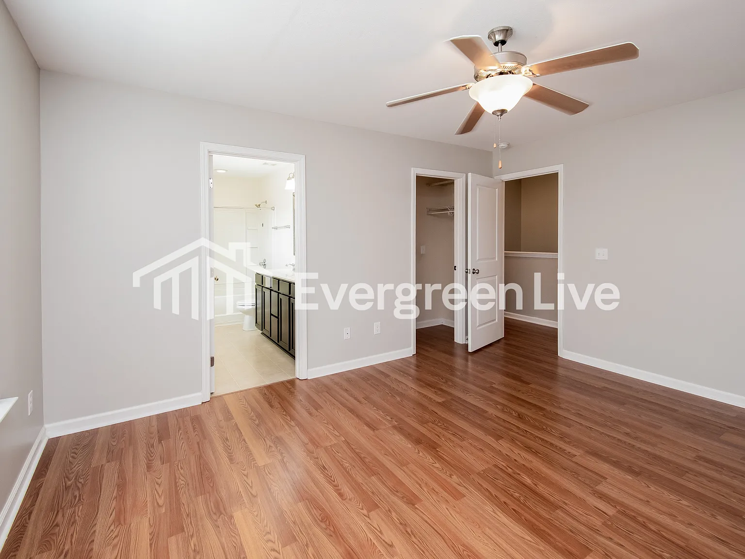 3 bed, 2.5 bath, 1400 sqft, $1,695 — Photo 2