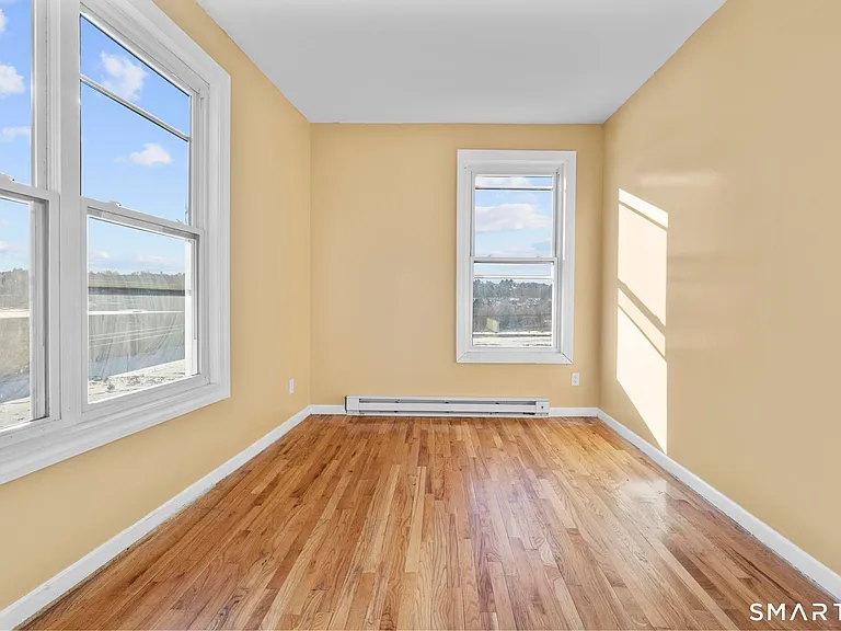 691 S Main St #3 — Photo 18