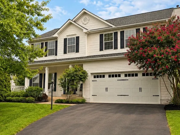 11 Old English Way, Stafford, VA 22554
