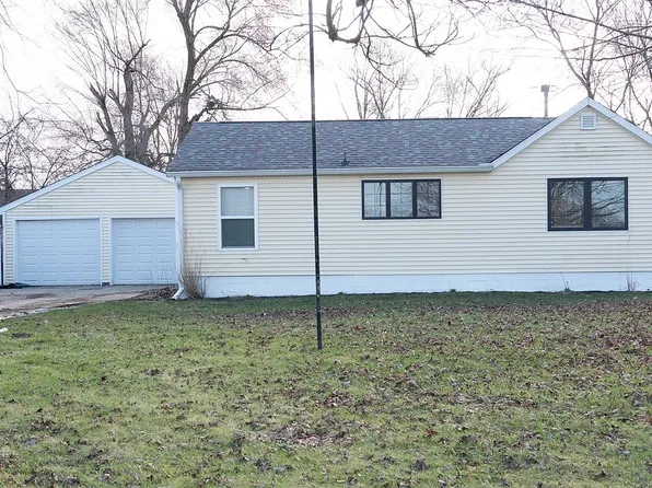 109 Clayton St, Rochester, IN 46975