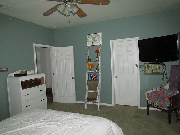 2nd image of 108 Turtle Creek Dr