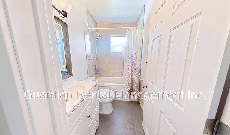 92 Algoma St N #2 — Photo 5
