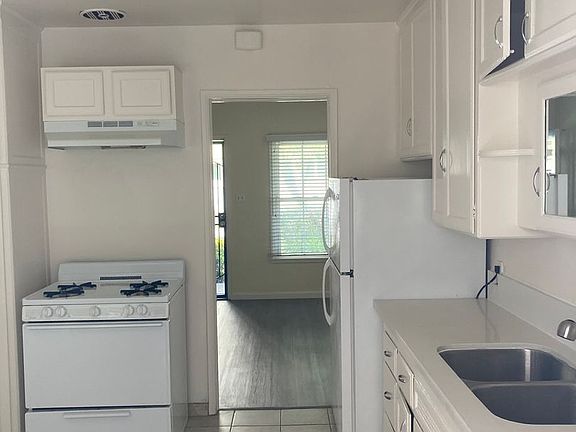 5th image of 5289 E The Toledo APT 3