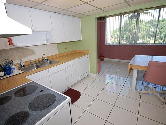 5th image of 4915 Bay St NE APT 320