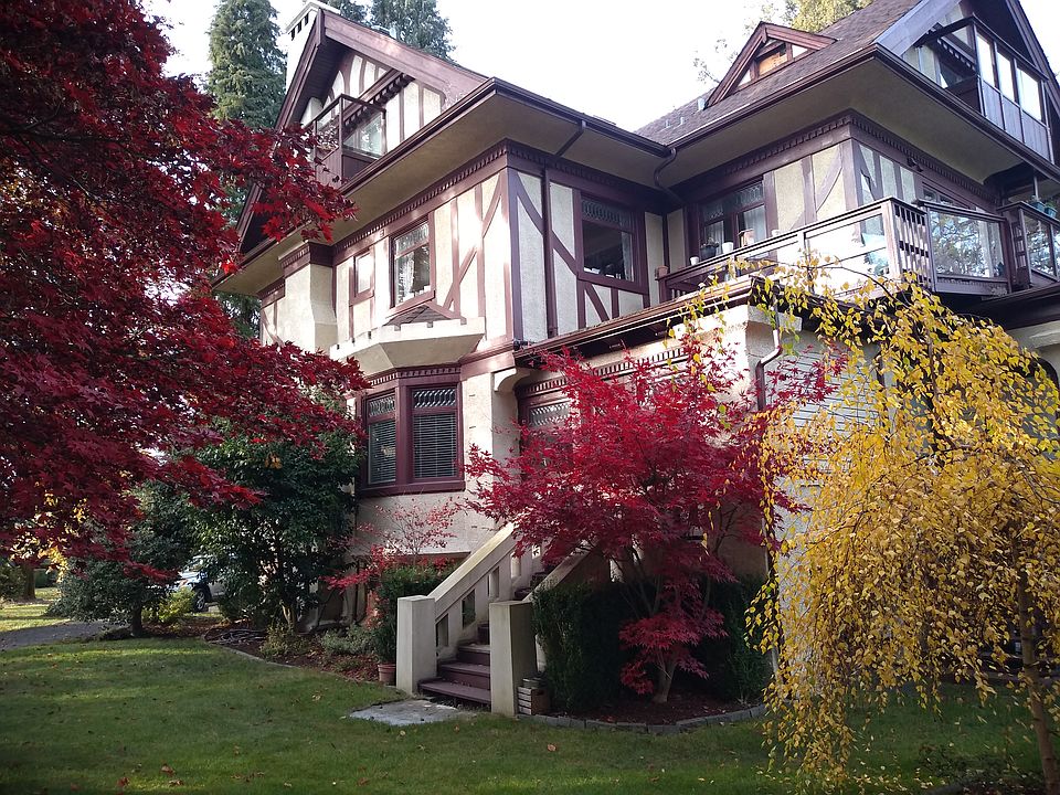1st image of 4850 Connaught Dr