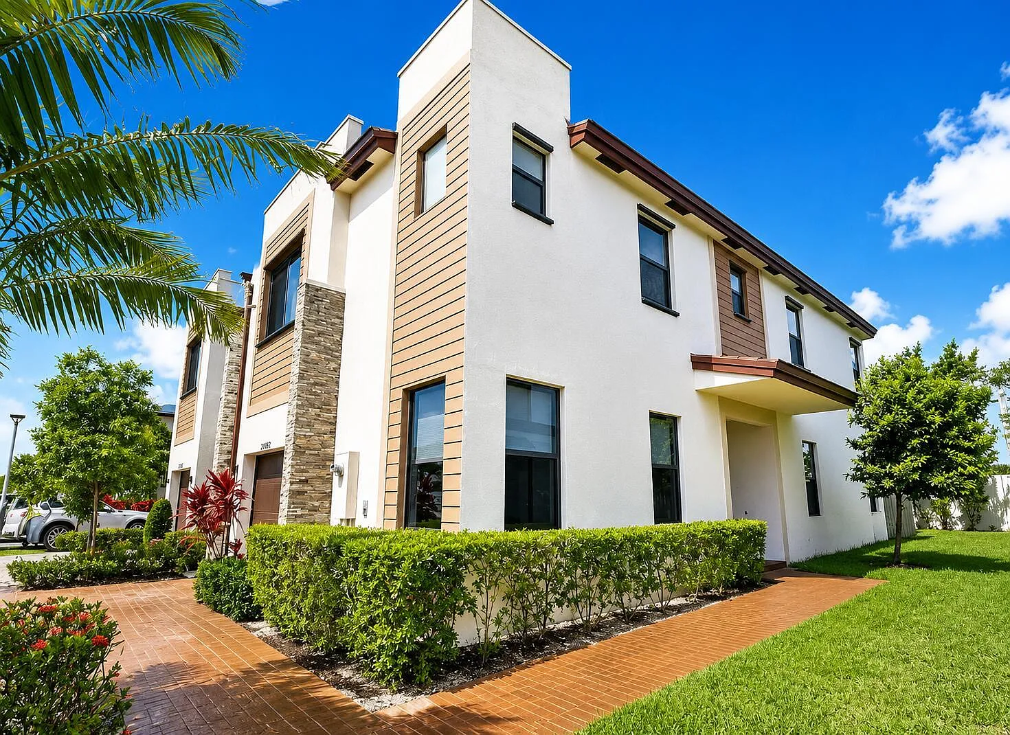 4 bed, 3.5 bath, 3086 sqft, $4,500 — Photo 4