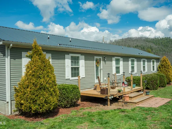 1144 Myrtle Dr, Butler, TN 37640