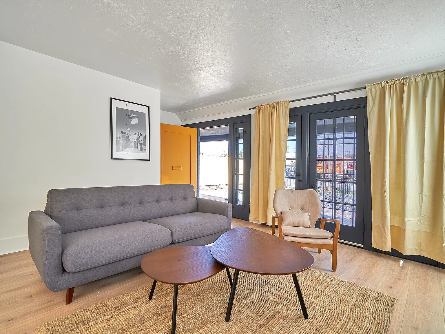 5 bed, 1800 sqft, $1,495 — Photo 3
