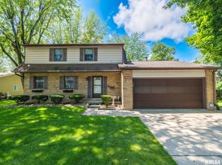 7509 N Oxford Pl, Peoria, IL 61614