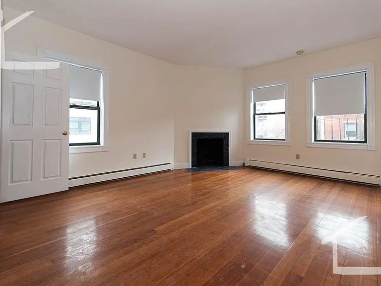11 Keswick St #16 — Photo 4