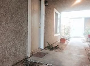 31311 The Old Rd UNIT C, Castaic, CA 91384