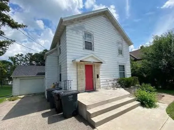 263 N Prairie St, Whitewater, WI 53190