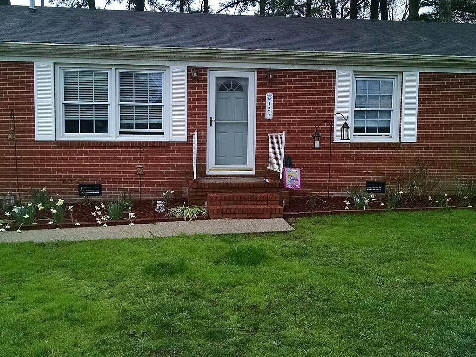 2nd image of 157 Melville Dr