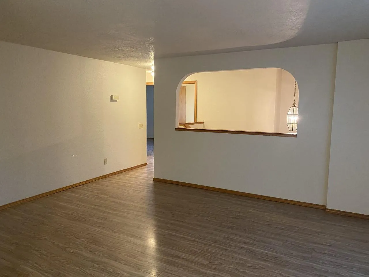 3 bed, 1336 sqft, $1,900 — Photo 2